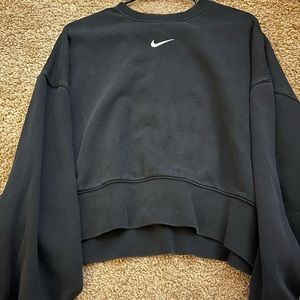 Nike center swoosh crewneck